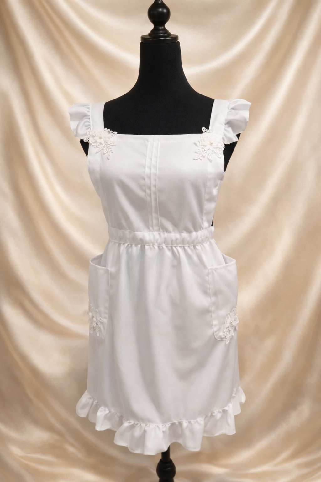 Apron 3 with Floral lace